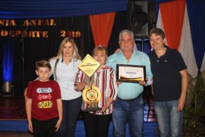 Grygorszyn y Bohn reconocidos en la Fiesta del Deporte de Cerro Azul 0