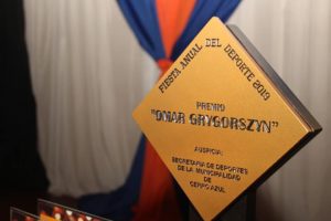 Grygorszyn y Bohn reconocidos en la Fiesta del Deporte de Cerro Azul 2