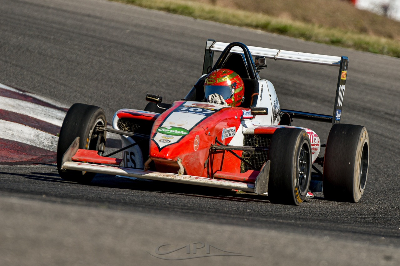 Chiappella fue décimo en la primera final de la Fórmula Renault 2.0