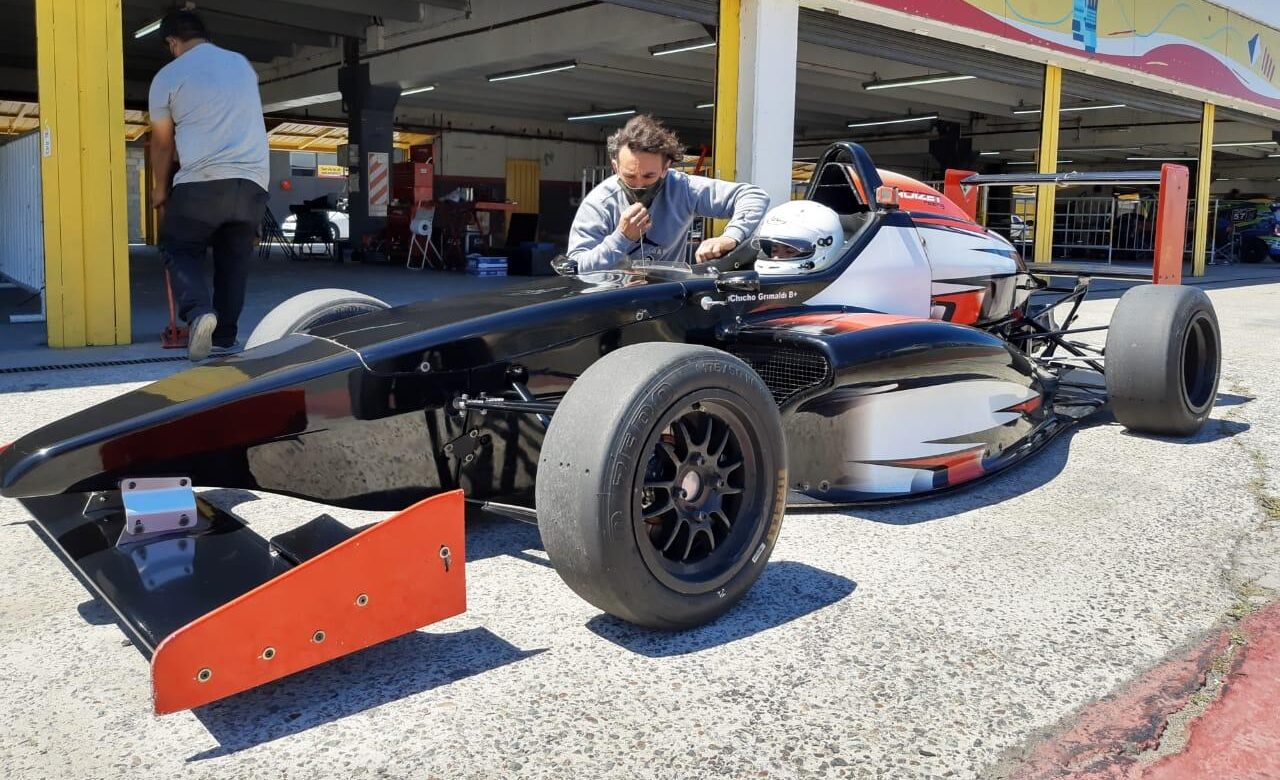 Grimaldi tuvo su primer entrenamiento sobre un Fórmula Renault 2.0