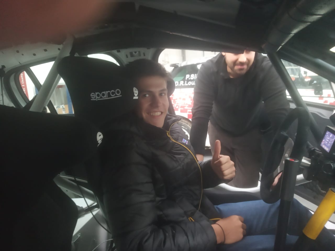 Weiss visitó el taller del ARVidal Racing y dejó todo listo para la prueba de rally en España